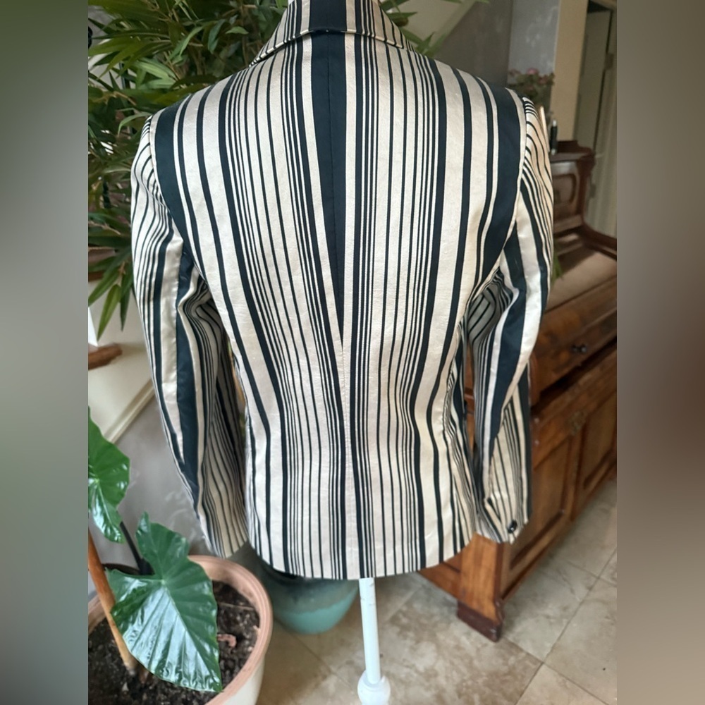 Dana Buchman ladies long sleeve jacket/blazer size 8 good condition - Picture 6 of 15